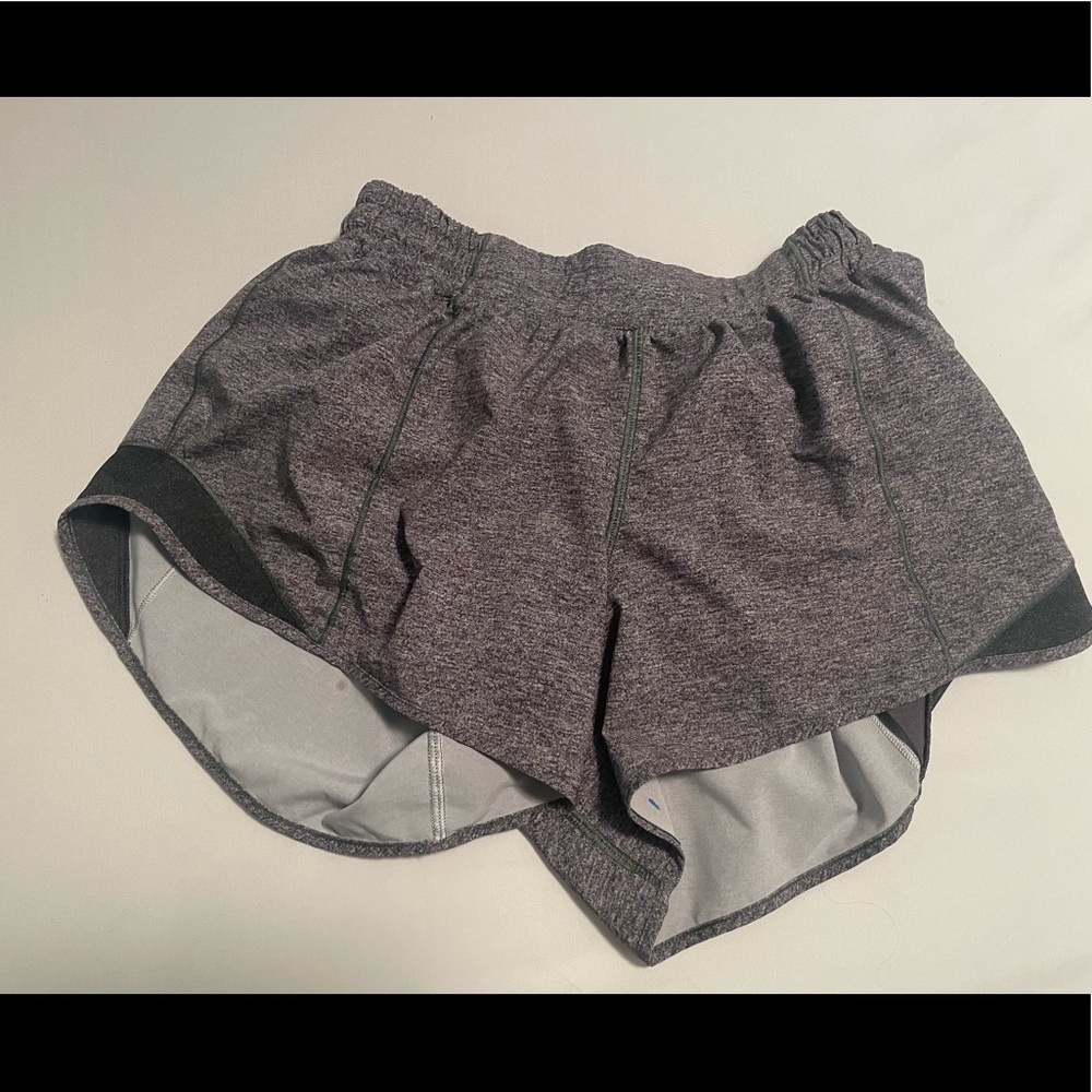 LuLuLemon Size 6 4 inches.